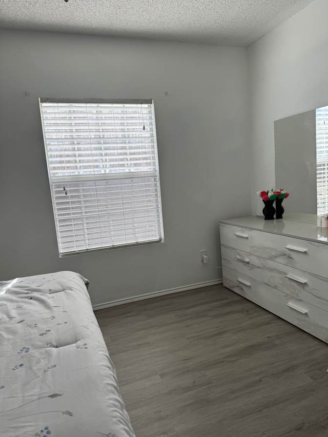 Phi's room