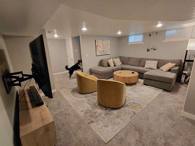 JONATHAN D DAVIS's room