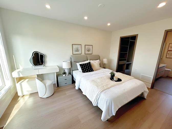 Hamid Reza's room
