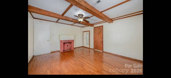 Alcove Rooms's room