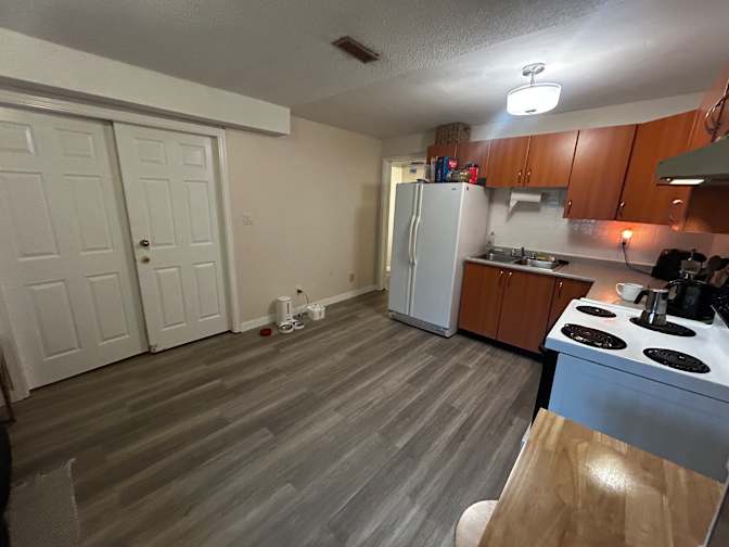 Anika Stasiak's room