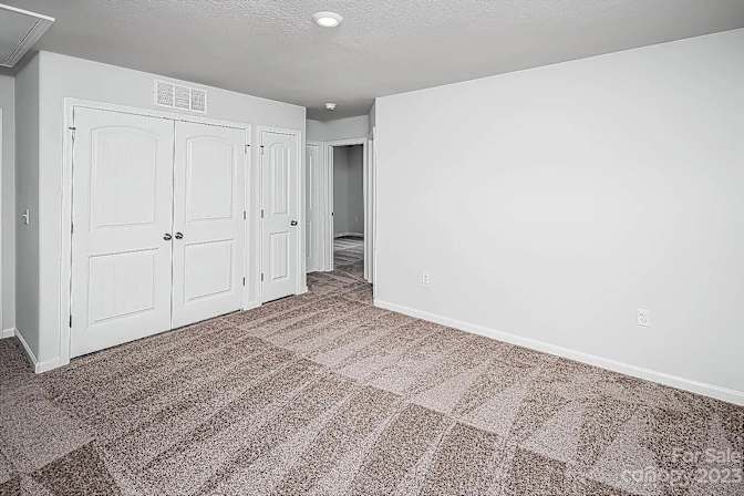 Alcove Rooms's room