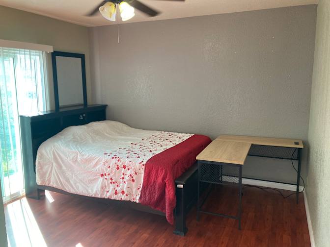 Francisco's room