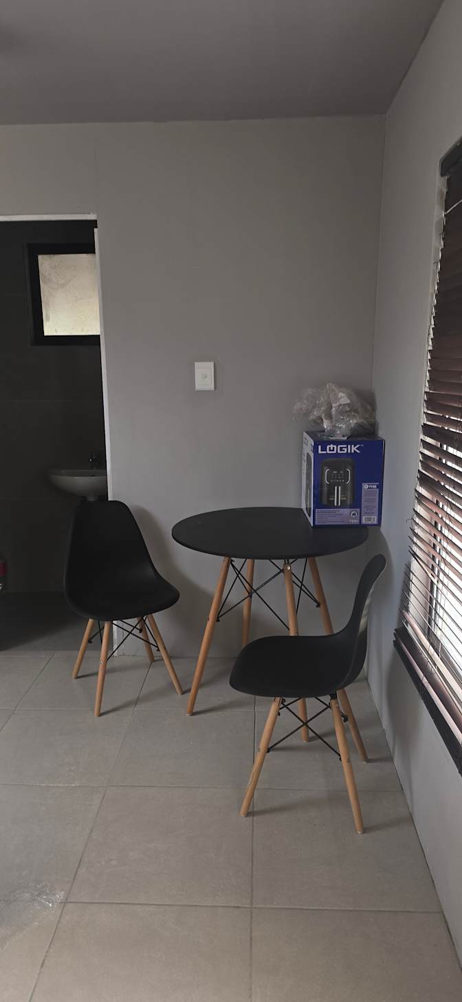 Faiek Meyer's room