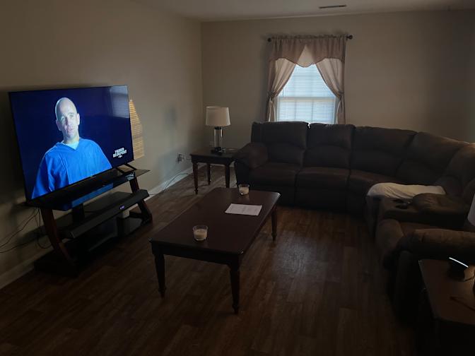 Cary L Grubbs's room