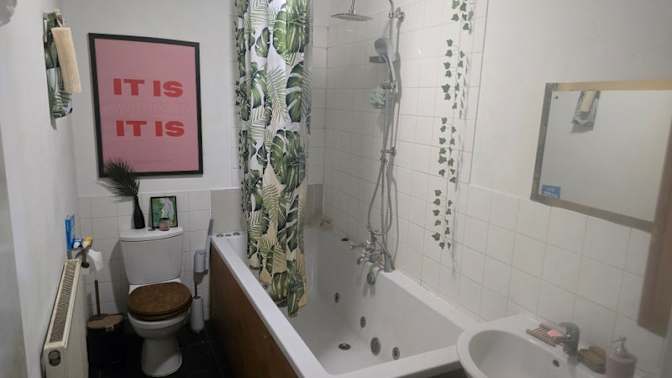 Shade's room