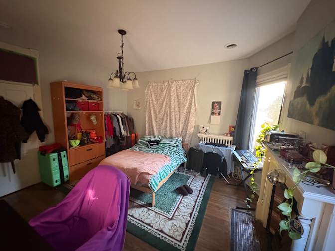 Dani's room
