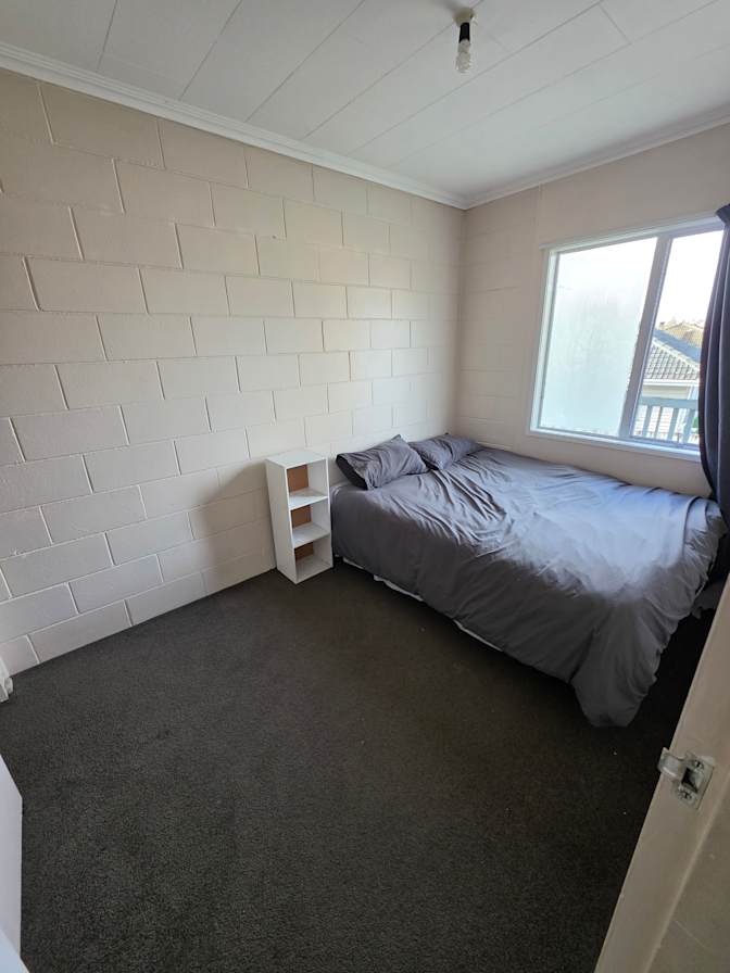 Hine's room