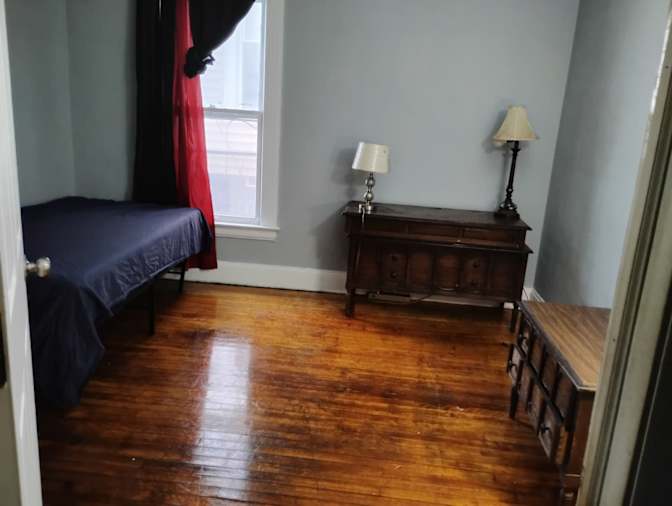 Gala's room