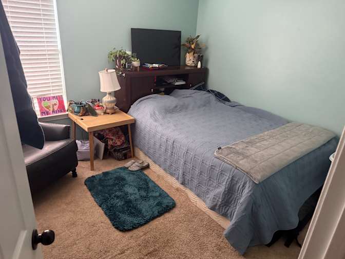 chris's room