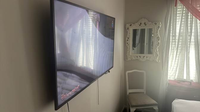Carl's room