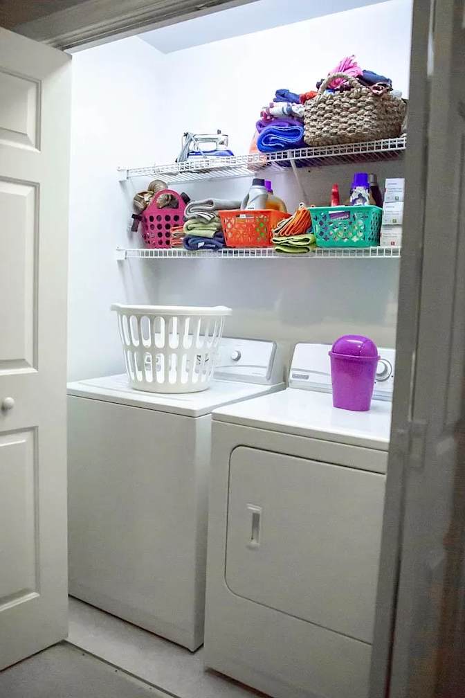 Alcove Rooms's room