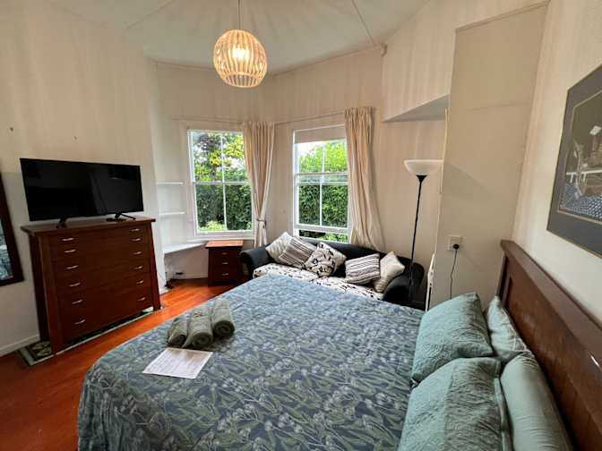 ORLANDO's room