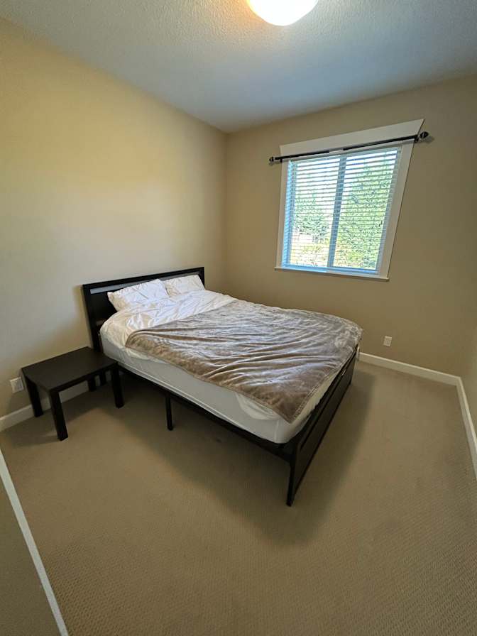 Irena's room