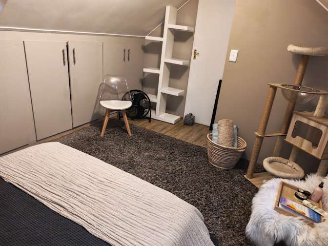 Madelein Livanos's room