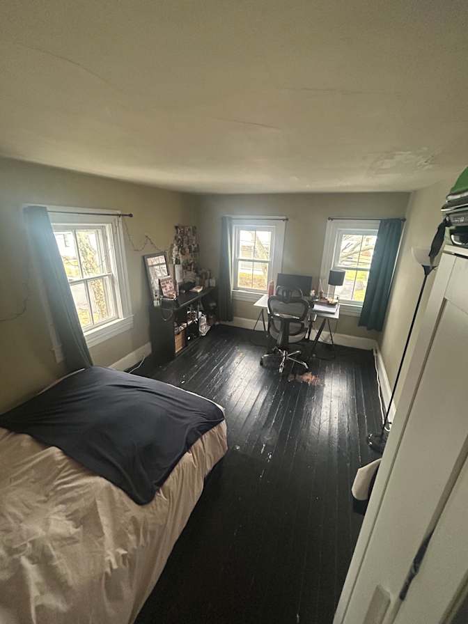 Maelle's room