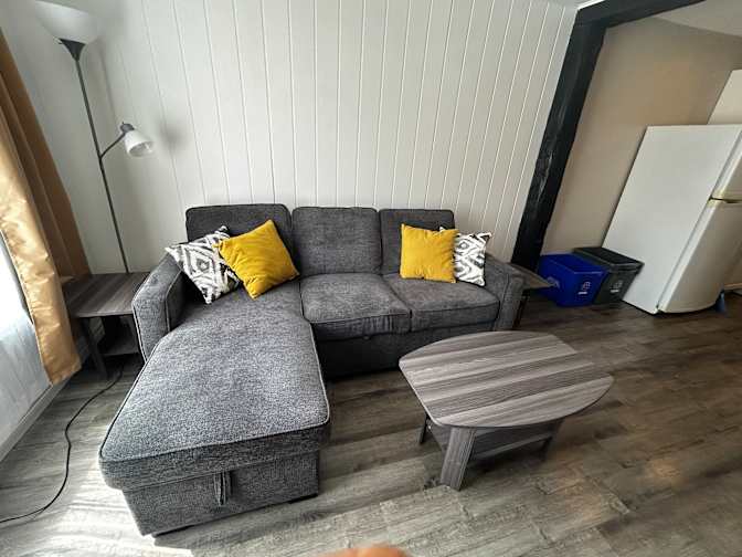 Tariq Rasheed's room