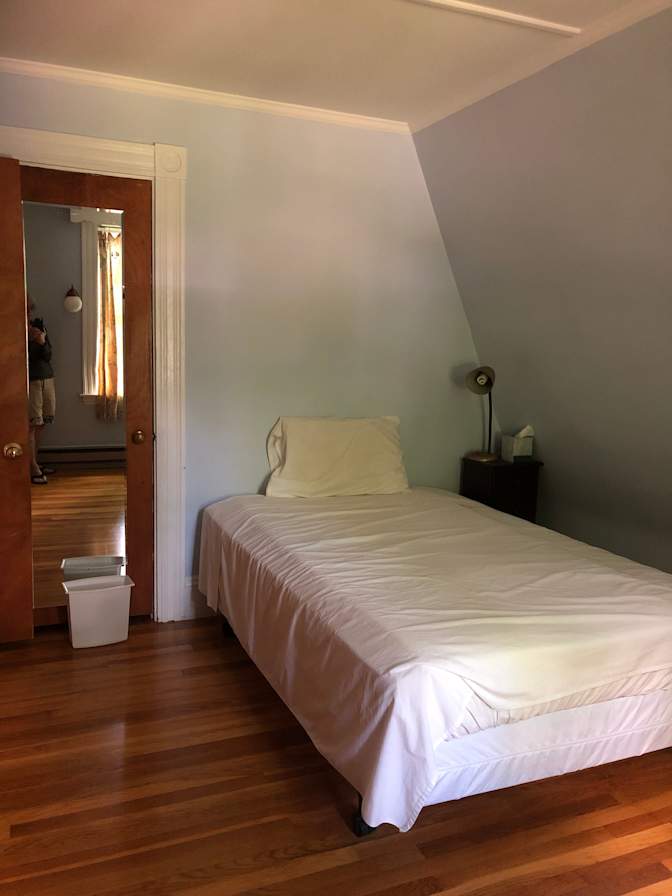 Avi's room