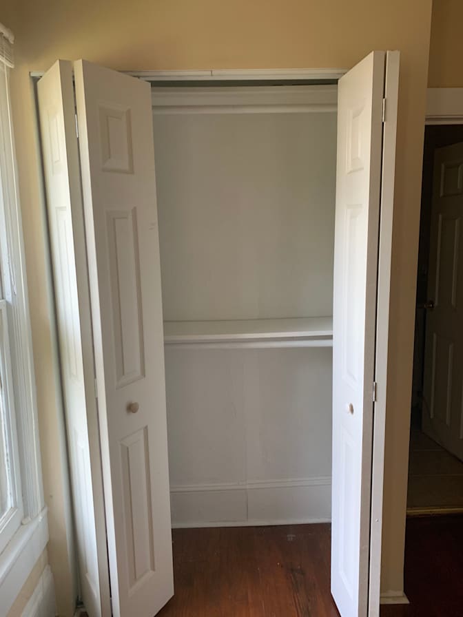 Alcove Rooms's room