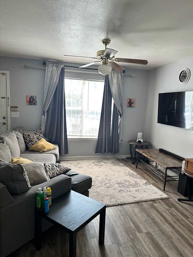 Bianca Belabre's room