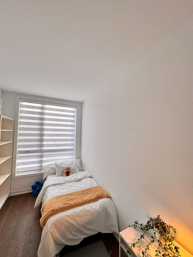 derya aslan's room