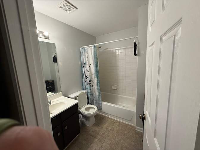 Jon's room