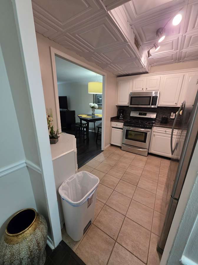 CL&C Property Management and Consulting's room