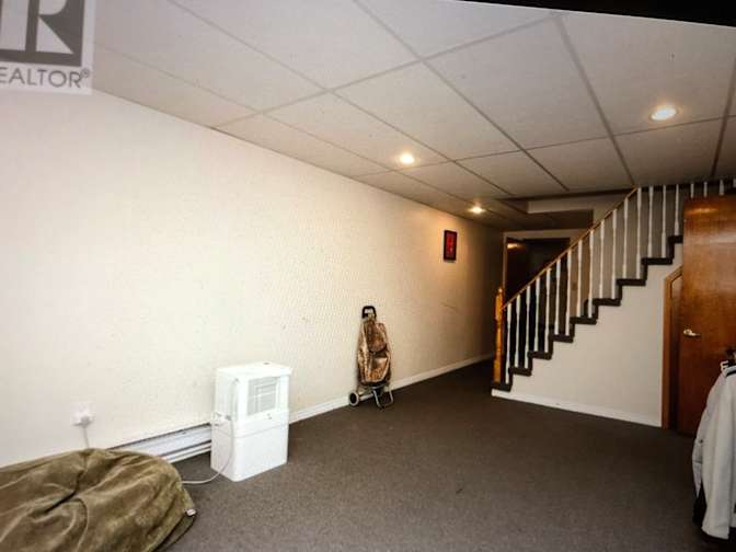 Stephen's room