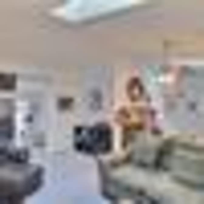 apartment features beautiful's room