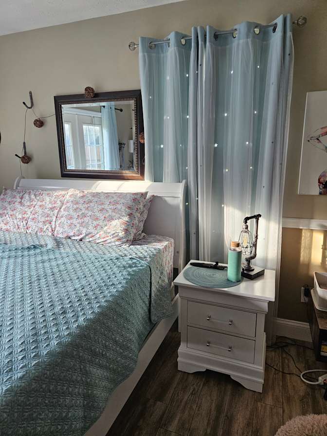 Cheryl L Durand's room