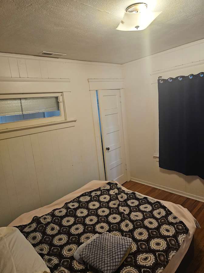 Farhad's room