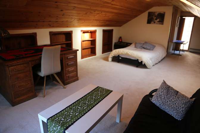 Suzanne Villeneuve's room