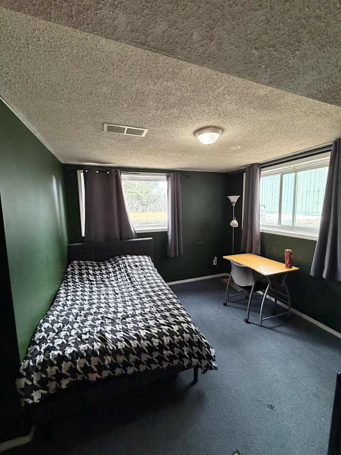 Tyler Lavery's room
