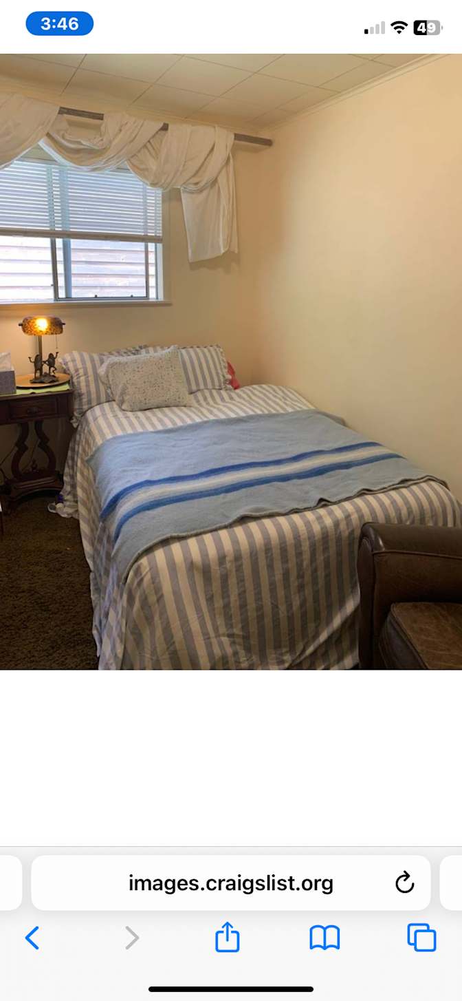 Aurelia's room