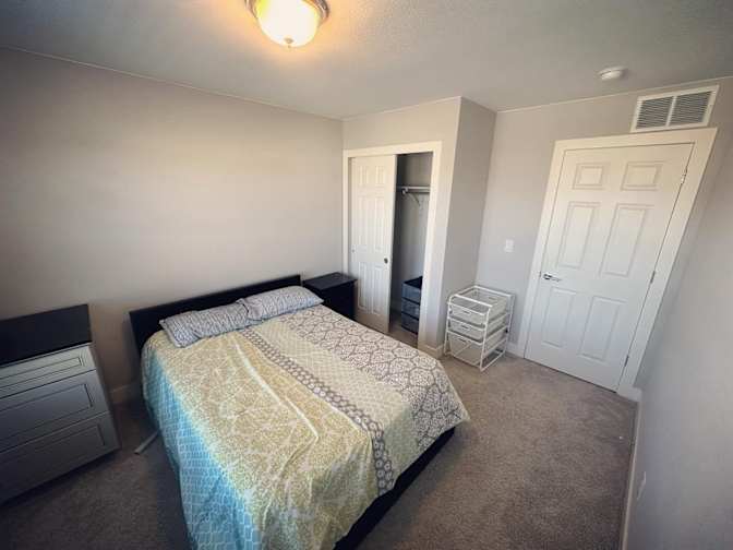 Wei's room