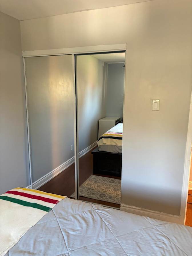 Heneritta Mcmahon's room