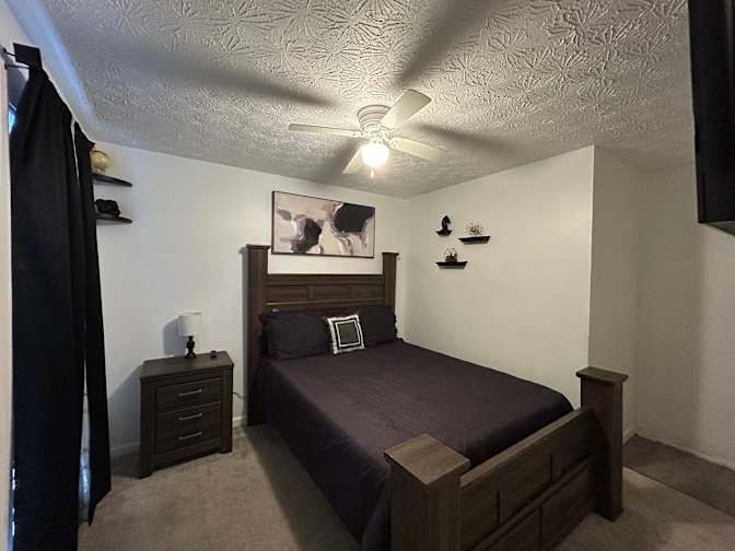 Rhonda's room