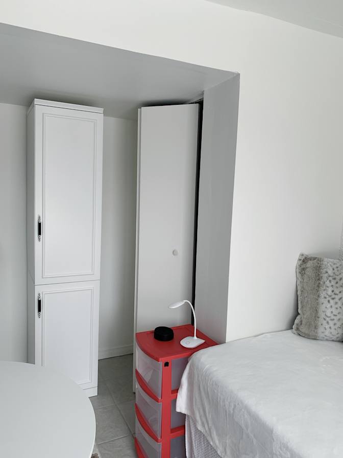 Holly's room