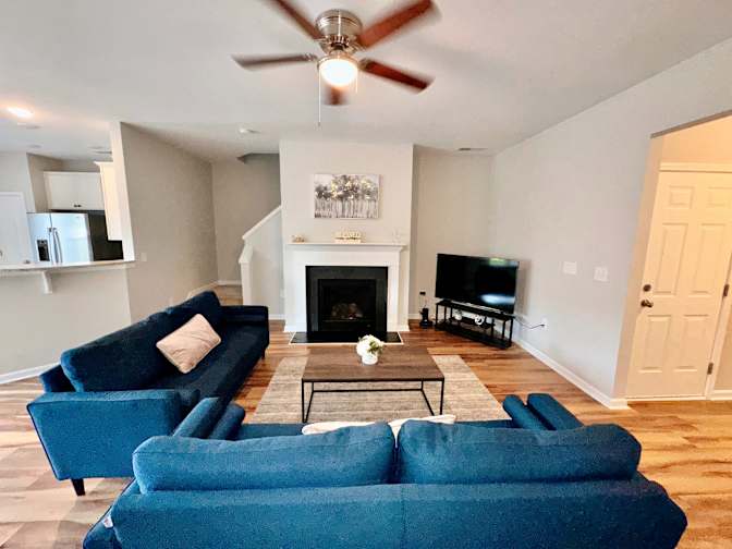 Alcove Rooms's room