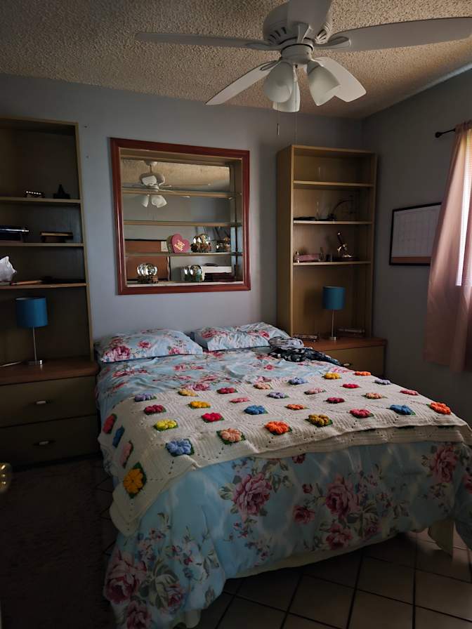 Sandy's room