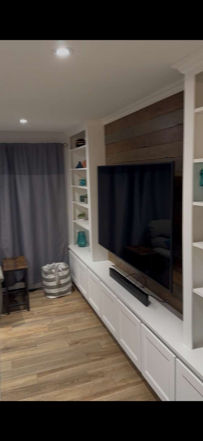 Simon's room