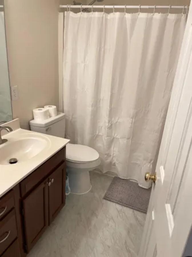 A Delightful Room Rent's room