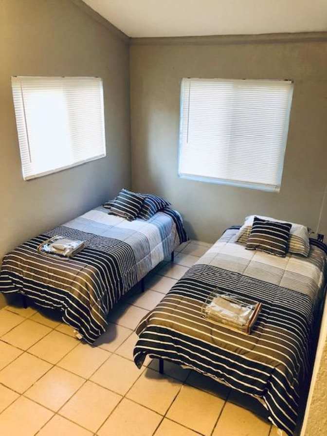 Dee's room
