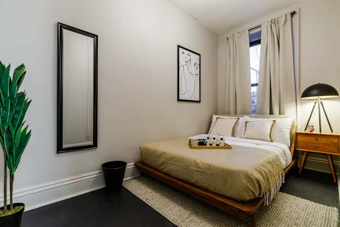 Sam June's room