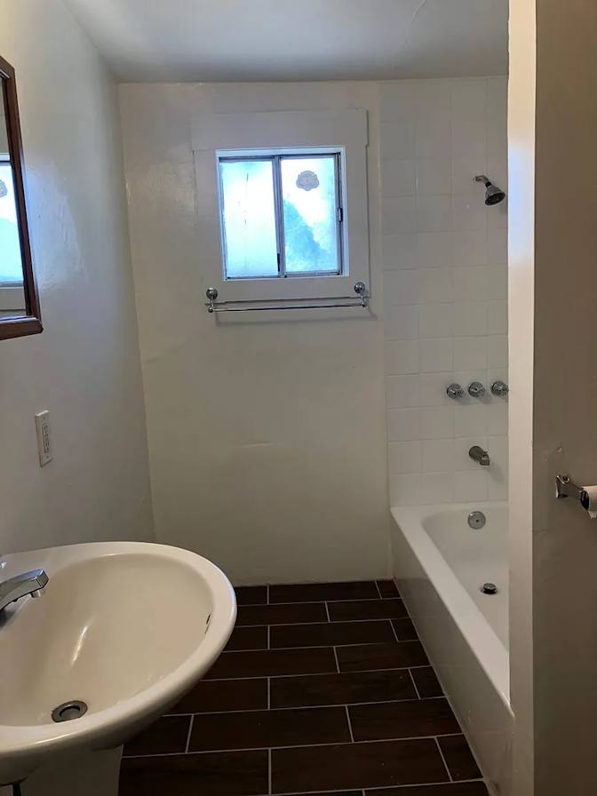Houston Management Co's room