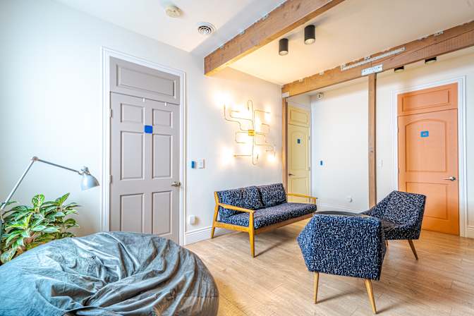 Russian Hill Coliving's room
