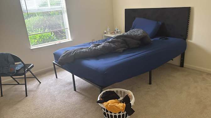 Hong Hong's room