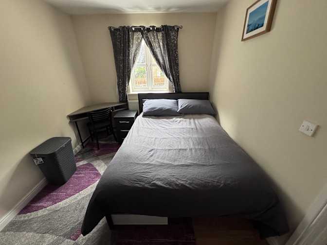 Azhar thompson's room