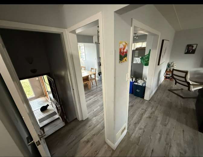 DK's room