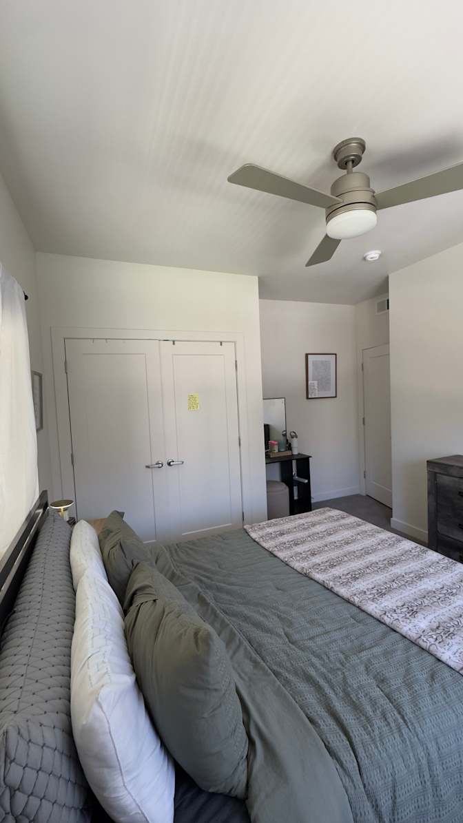 Airus's room